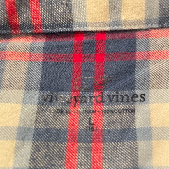 Vineyard Vines boy’s flannel shirt - Picture 4 of 4